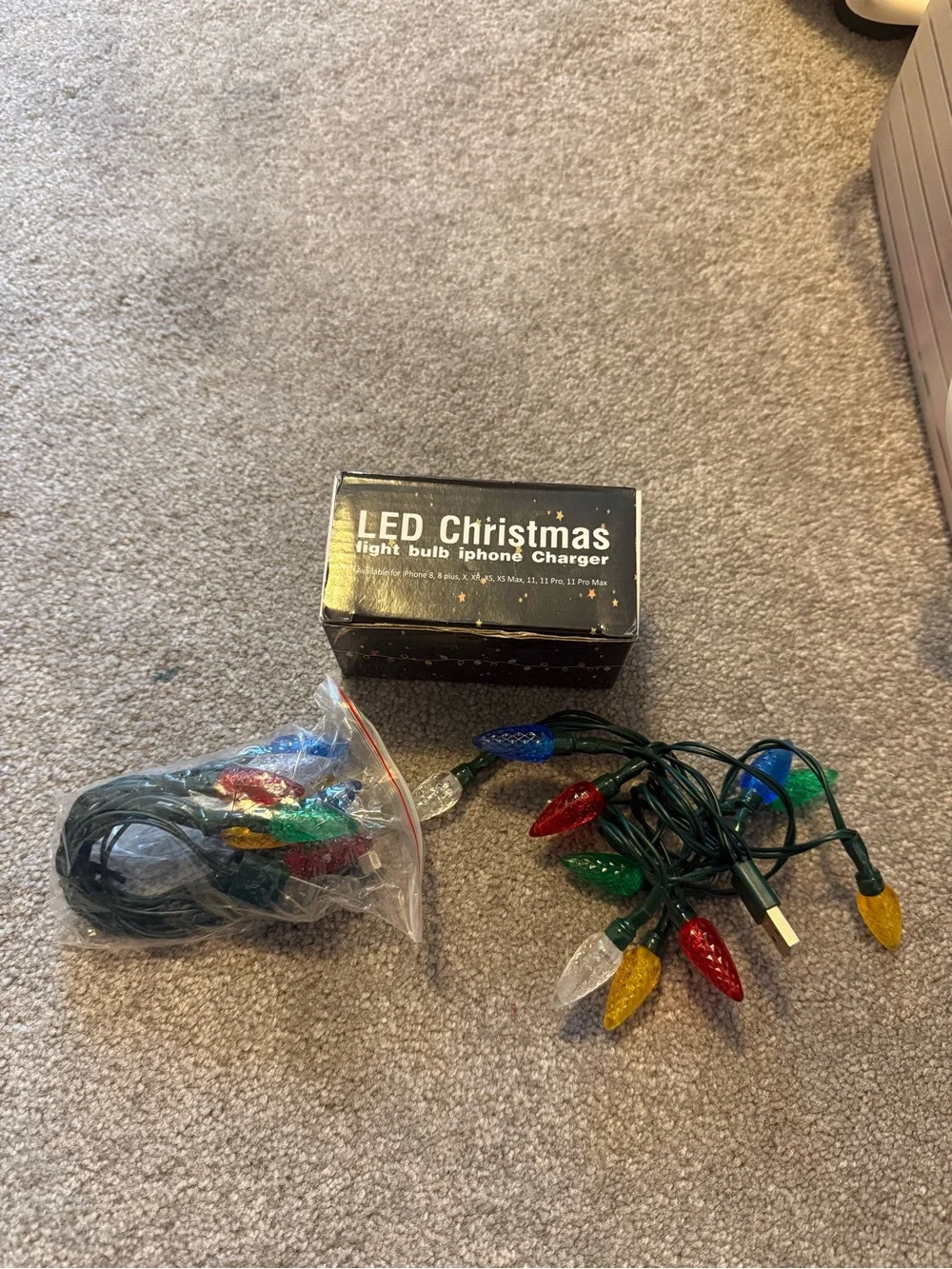 LED Christmas Light Bulb iPhone Charger String - Multicolor lightning  type
